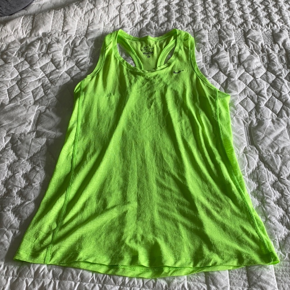 Like new dry fit racerback Nike tank